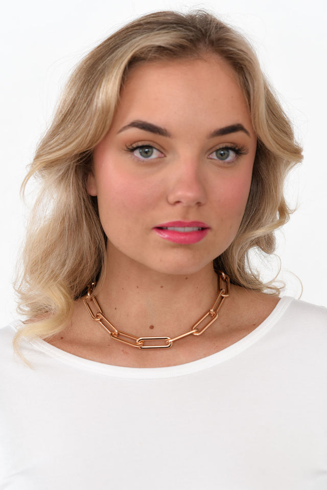 Arlette Gold Metal Links Necklace