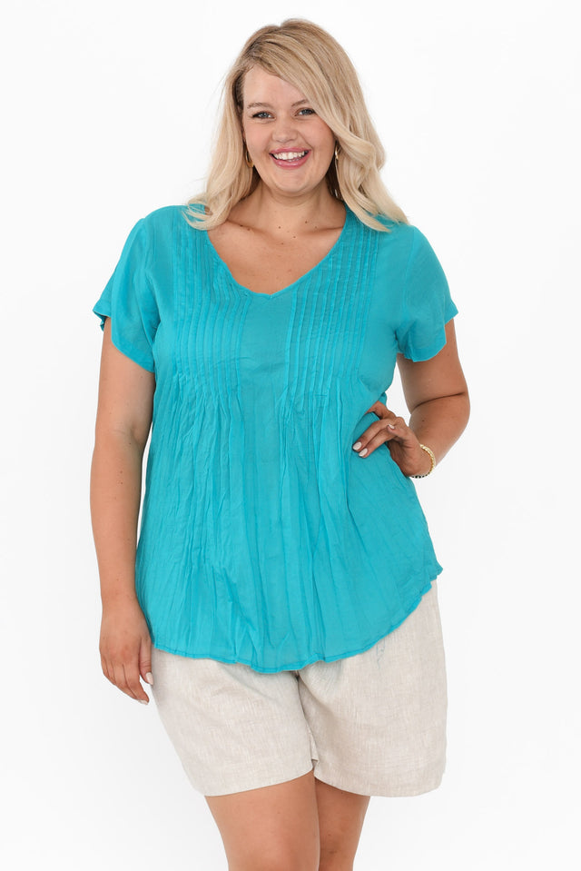 plus-size,curve-tops,plus-size-cotton-tops,alt text|model:Shandre image 11