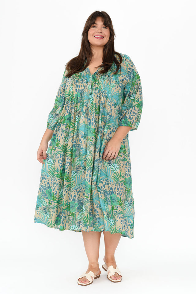 plus-size,curve-dresses,plus-size-midi-dresses,plus-size-cotton-dresses,plus-size-evening-dresses,plus-size-wedding-guest-dresses,plus-size-cocktail-dresses,plus-size-formal-dresses,plus-size-mother-of-the-bride-dresses,plus-size-race-day-dresses,alt text|model:Gabby