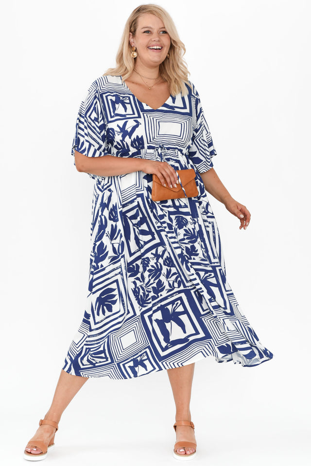 plus-size,curve-dresses,plus-size-midi-dresses,plus-size-summer-dresses,alt text|model:Shandre image 8