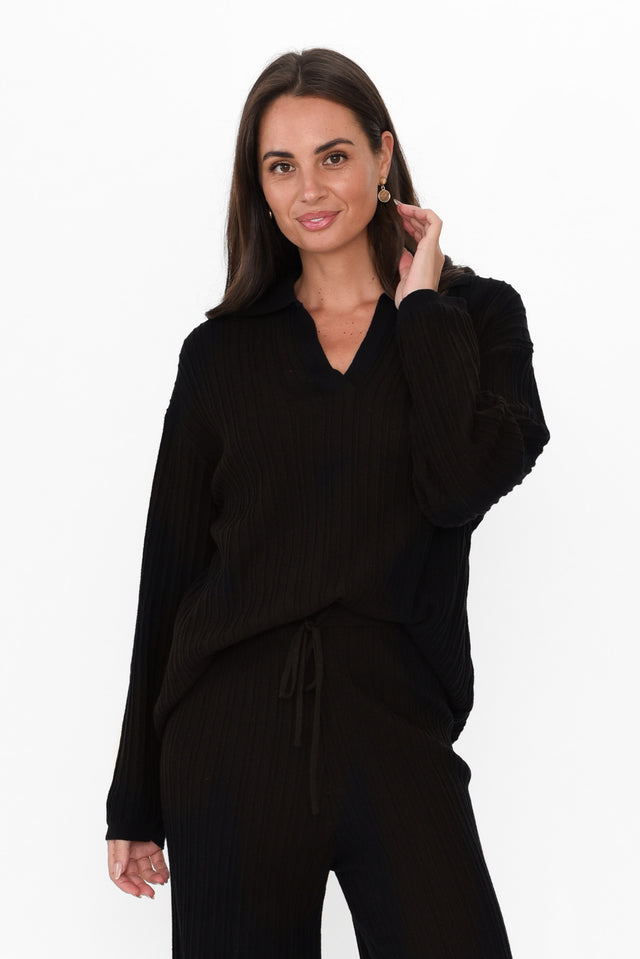 Mapleton Black Collared Knit Jumper neckline_V Neck 