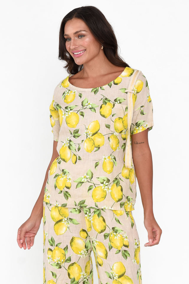 Marceline Citrus Blossom Linen Top neckline_Round   alt text|model:Brontie