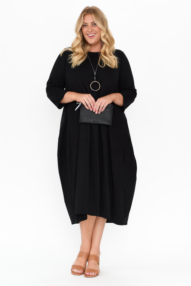 plus-size,curve-dresses,plus-size-sleeved-dresses,plus-size-below-knee-dresses,plus-size-cotton-dresses,plus-size-winter-clothing, alt text|model:Caitlin