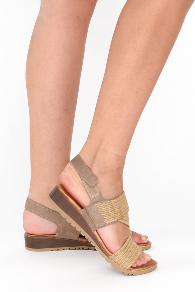 Miss Beige Raffia Elastic Sandal