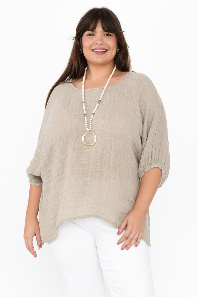 plus-size,curve-tops,plus-size-tunics,plus-size-linen-tops,alt text|model:Gabby