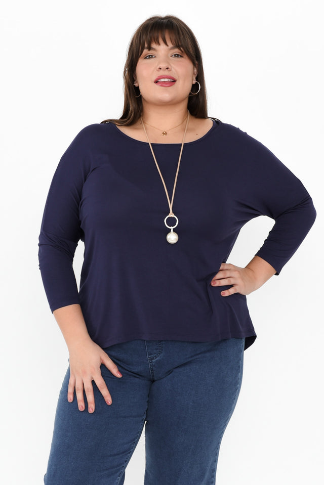 plus-size,curve-basics,curve-tops,plus-size-sleeved-tops,plus-size-basic-tops,plus-size-winter-clothing,alt text|model:Gabby