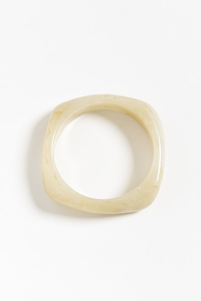 Rita Natural Bangle