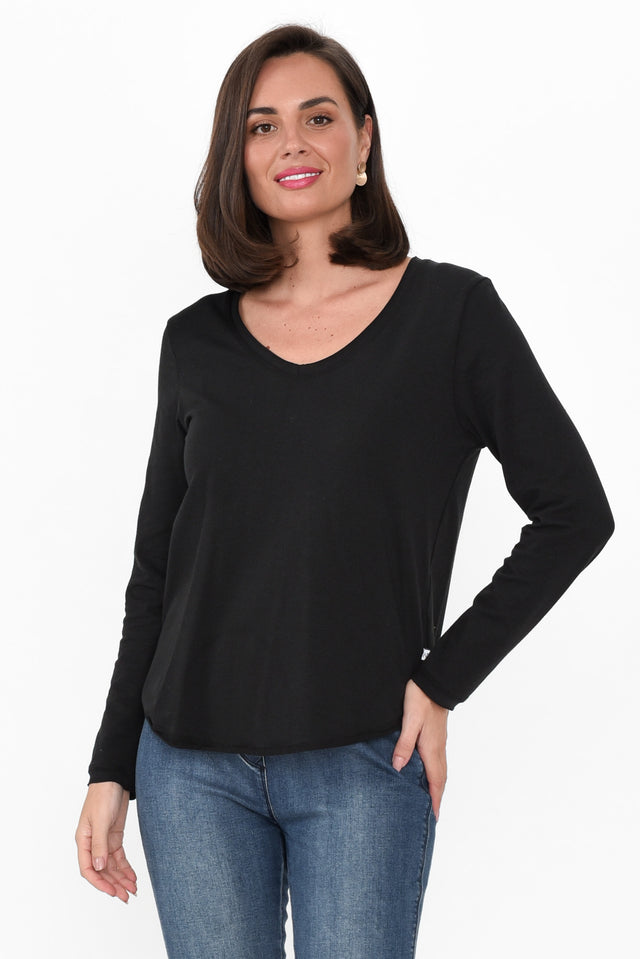 Suri Black Cotton Long Sleeve Top print_Plain sleevetype_Straight length_Above Hip hem_Hi Lo sleeve_Long TOPS    alt text|model:MJ