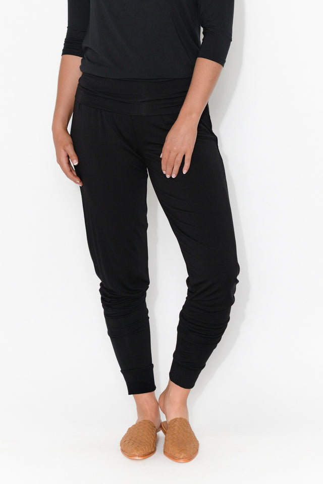 Black Bamboo Soft Slouch Pant    alt text|model:Mine