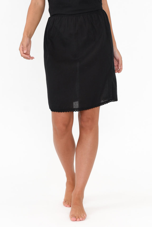 Black Cotton Slip Skirt    alt text|model:MJ