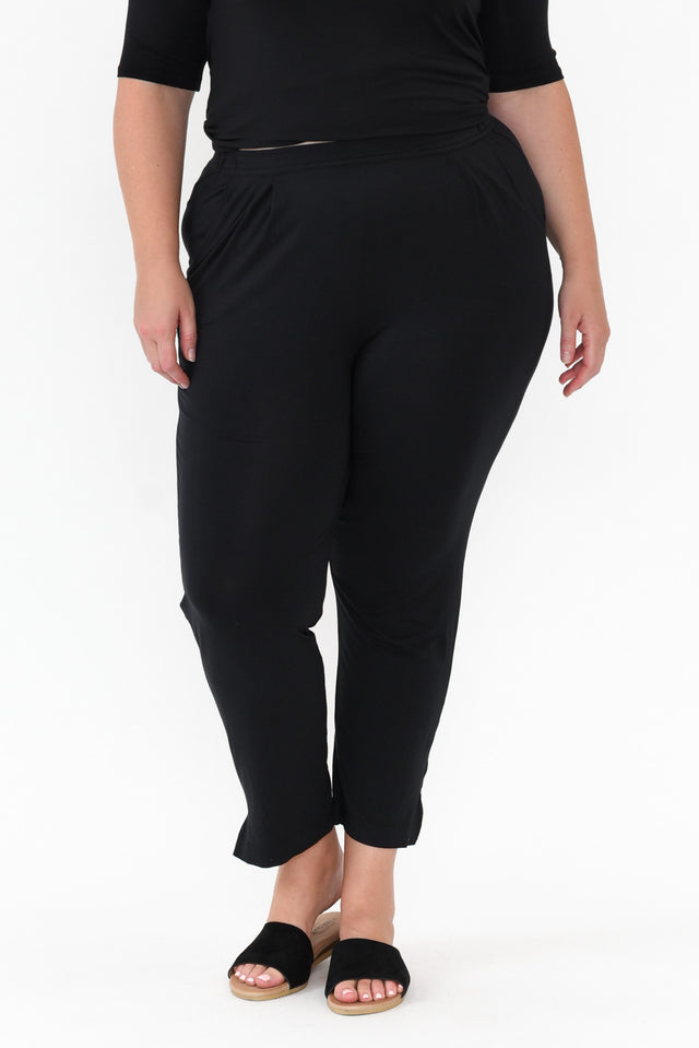 plus-size,curve-bottoms,plus-size-pants,plus-size-basic-bottoms,curve-basics,facebook-new-for-you,plus-size-work-edit  alt text|model:Caitlin