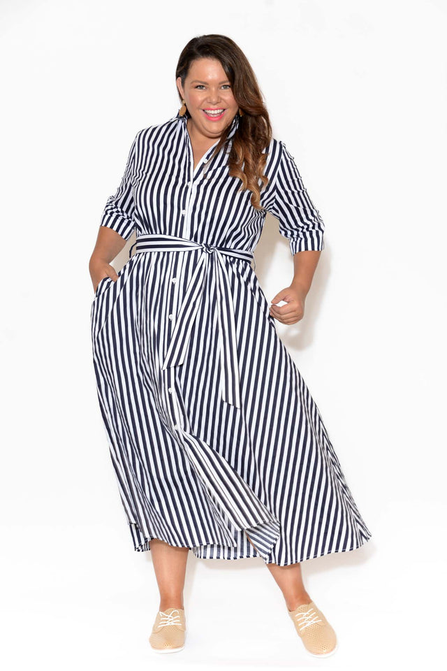 plus-size-sleeved-dresses,plus-size-below-knee-dresses,plus-size-midi-dresses,plus-size-cotton-dresses,plus-size,curve-dresses,plus-size-evening-dresses,plus-size-wedding-guest-dresses,plus-size-cocktail-dresses,plus-size-formal-dresses,facebook-new-for-you,plus-size-work-edit  alt text|model:Stacey