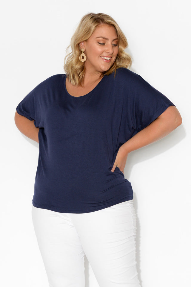 plus-size,curve-tops,curve-basics,plus-size-sleeved-tops,plus-size-basic-tops,facebook-new-for-you  alt text|model:Caitlin